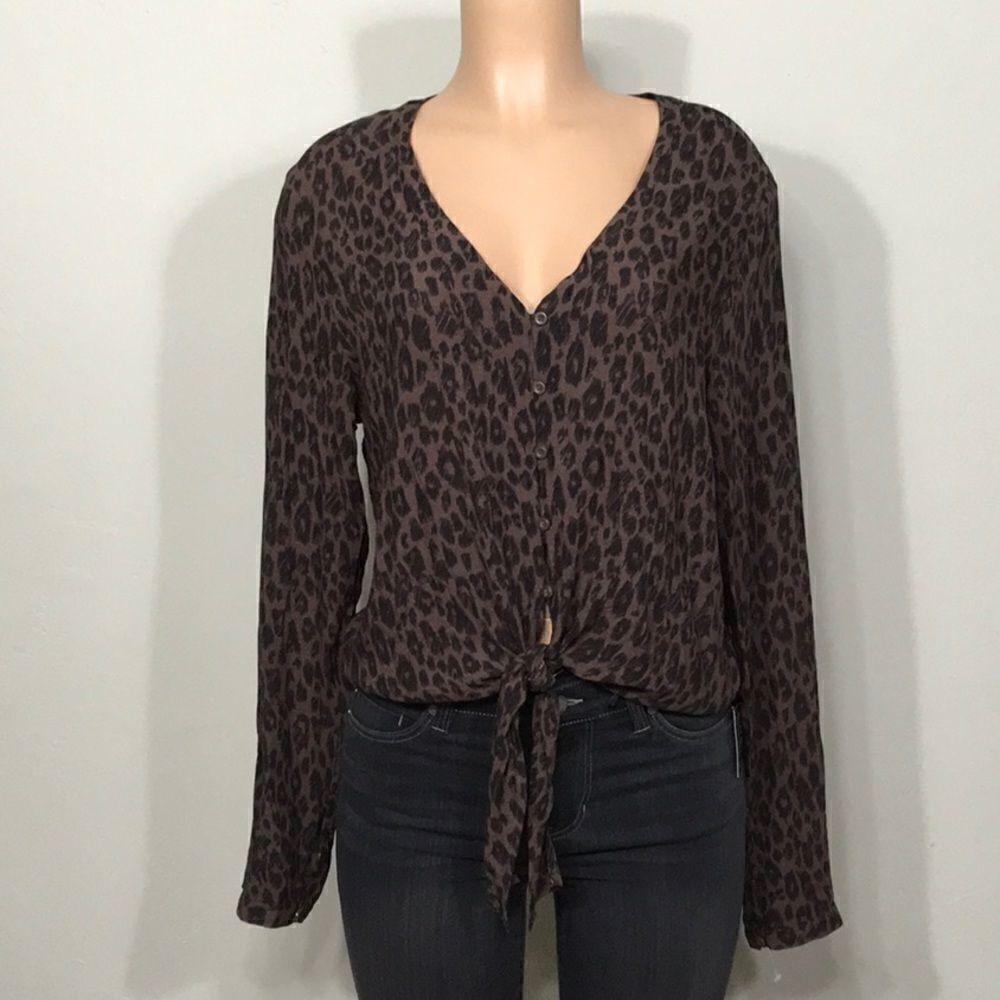 Cloth & stone leopard top. New - Picture 2 of 8